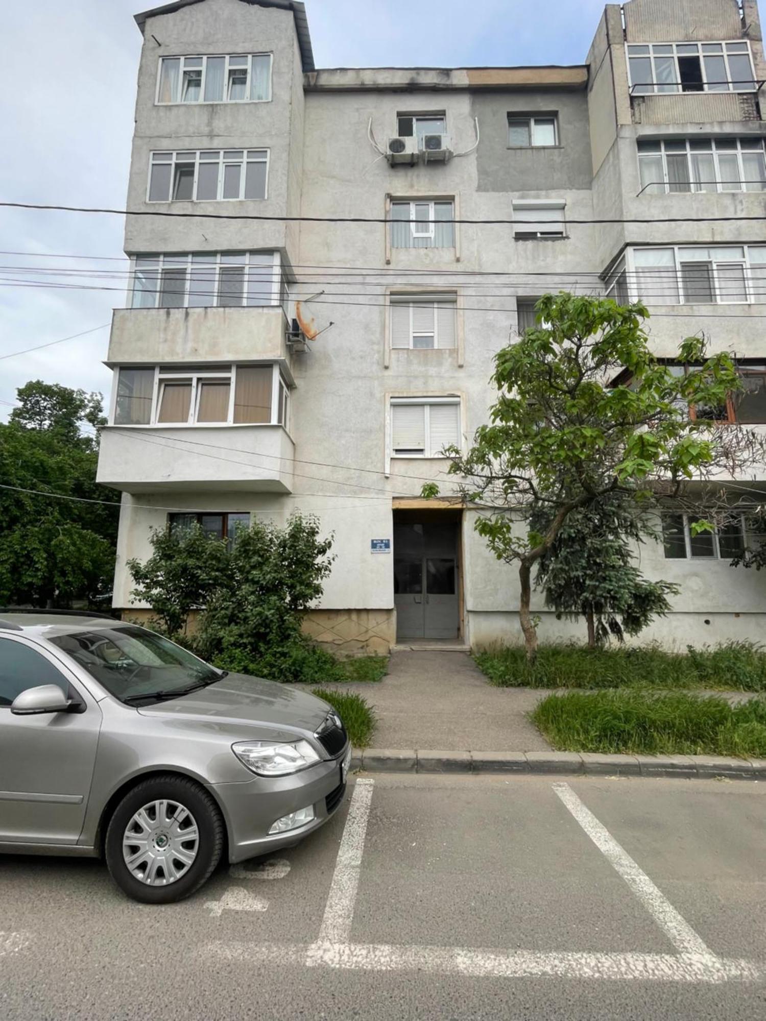 Royal Apartment Buzau Exterior foto